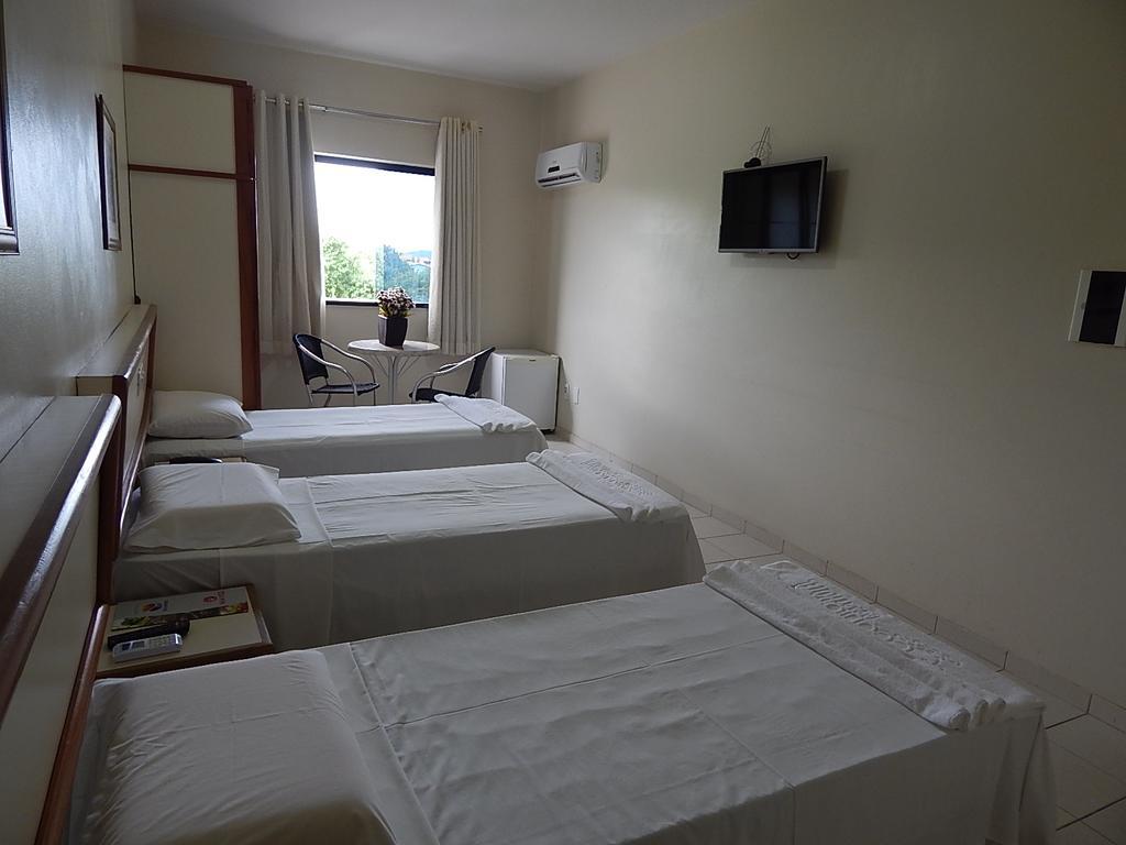 Hotel Oceania Eunapolis Ruang foto